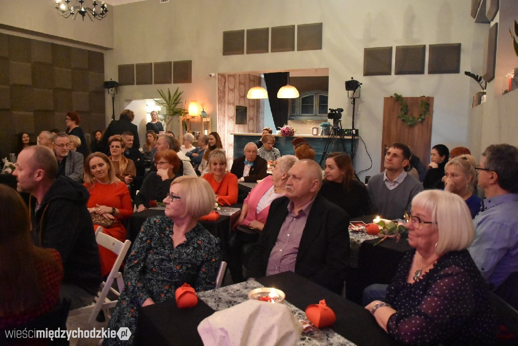 Odsłonić twarz. Recital Joanny Florczak