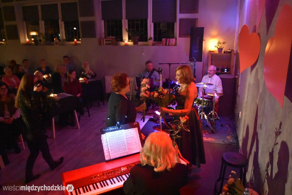 Odsłonić twarz. Recital Joanny Florczak