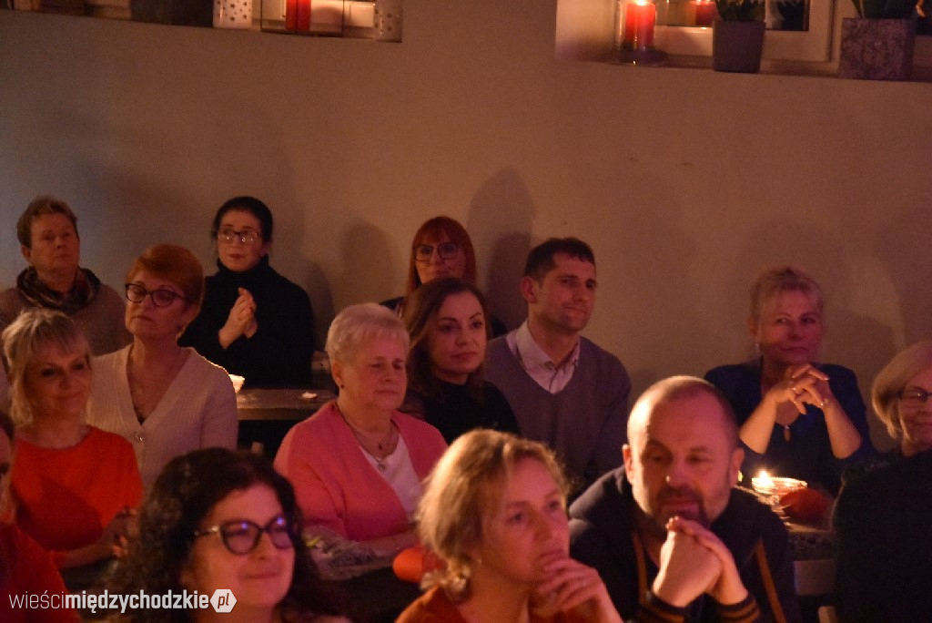 Odsłonić twarz. Recital Joanny Florczak