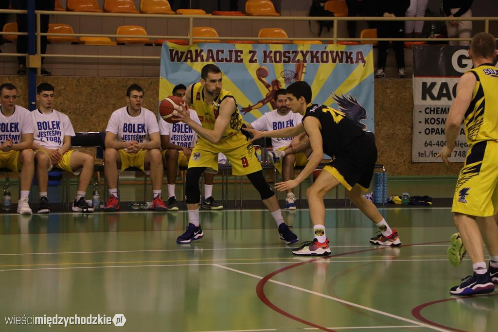 Koszykarze Sokoła Międzychód ponownie wygrywają