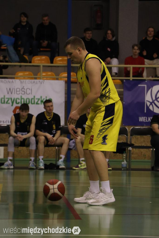 Koszykarze Sokoła Międzychód ponownie wygrywają