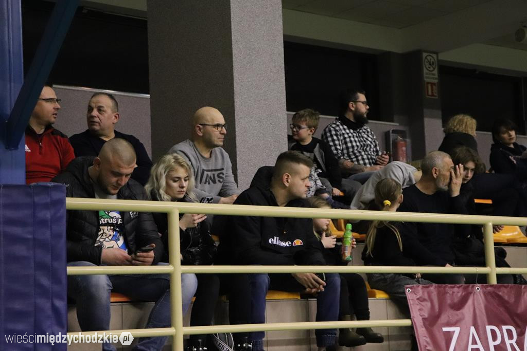 Koszykarze Sokoła Międzychód ponownie wygrywają