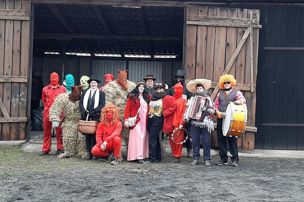 Kolorowy korowód w Kamionnie
