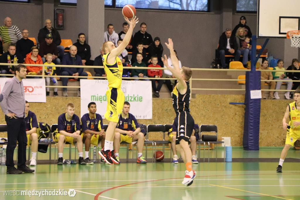 Sokół wygrywa Basket Hills Bielsko-Biała