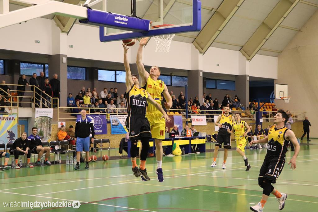Sokół wygrywa Basket Hills Bielsko-Biała