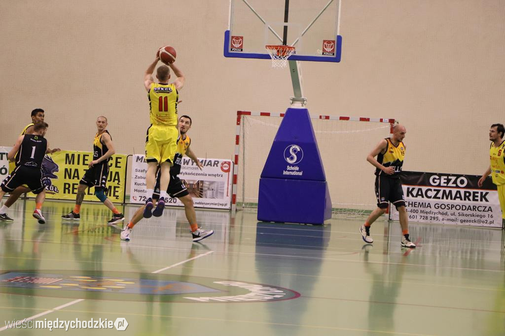 Sokół wygrywa Basket Hills Bielsko-Biała