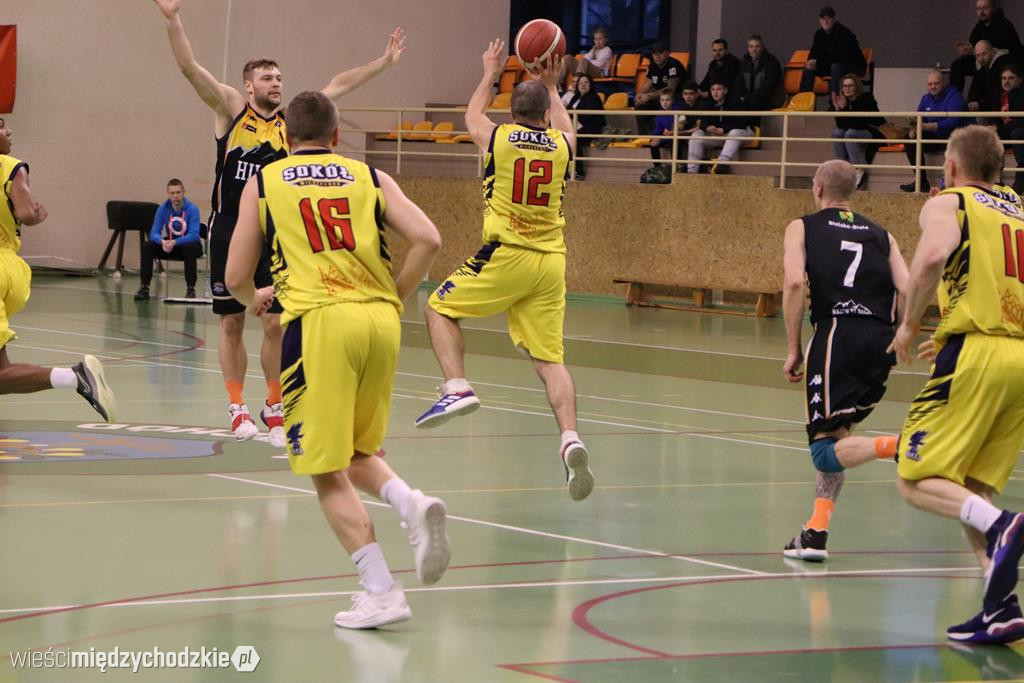 Sokół wygrywa Basket Hills Bielsko-Biała