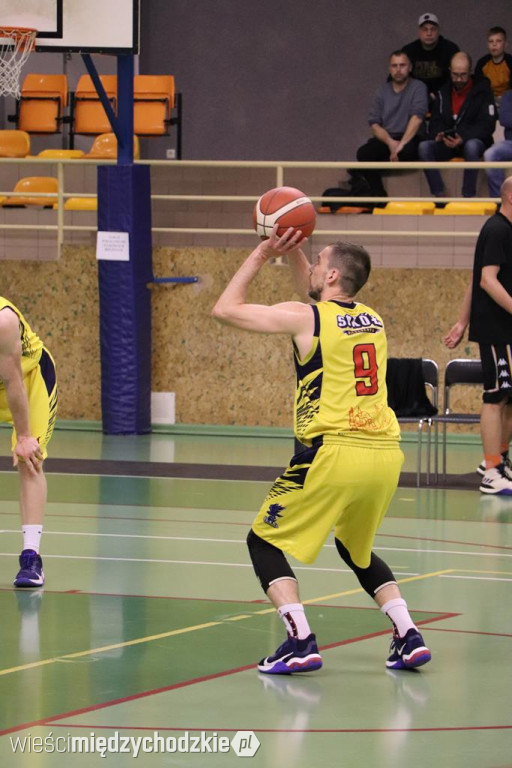 Sokół wygrywa Basket Hills Bielsko-Biała