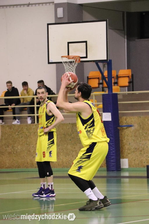 Sokół wygrywa Basket Hills Bielsko-Biała