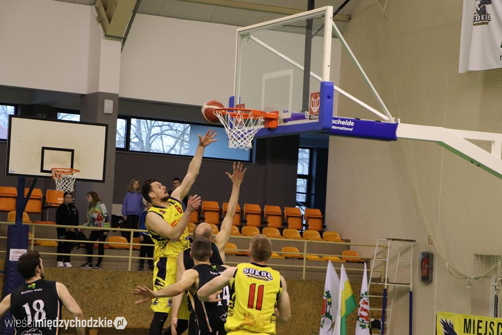 Koszykarze Sokoła Międzychód przegrywają play-off