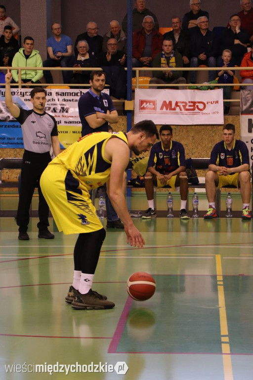 Koszykarze Sokoła Międzychód przegrywają play-off