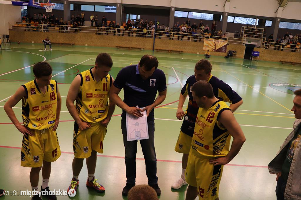 Koszykarze Sokoła Międzychód przegrywają play-off