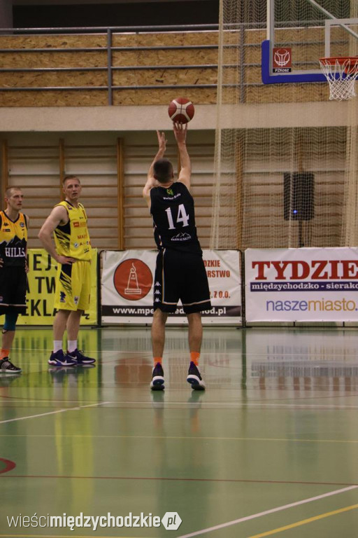 Koszykarze Sokoła Międzychód przegrywają play-off