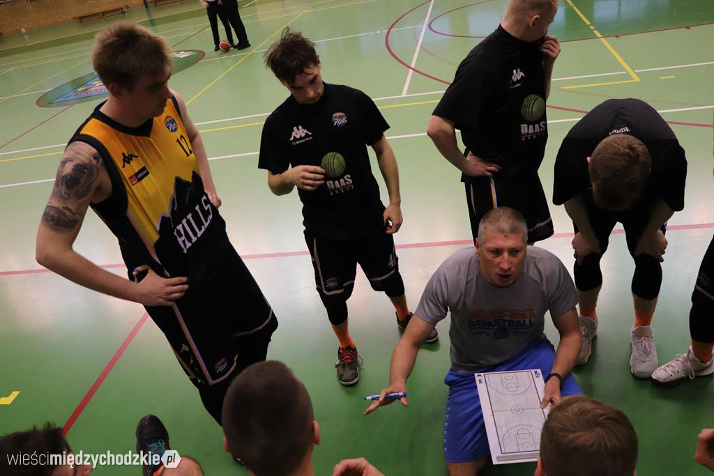 Koszykarze Sokoła Międzychód przegrywają play-off