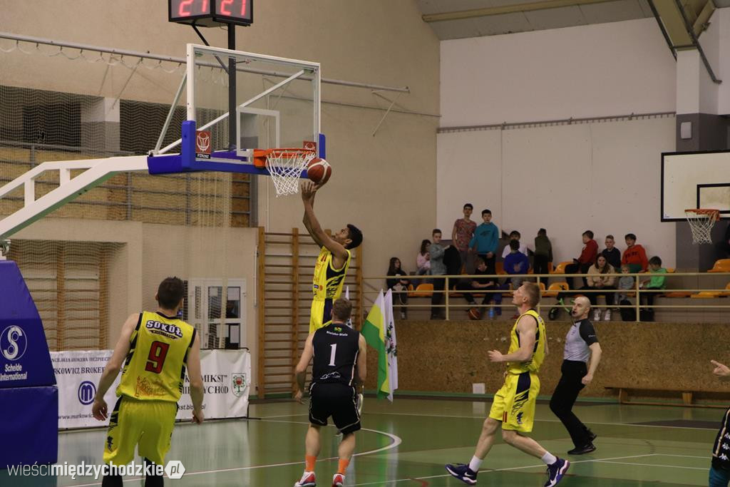 Koszykarze Sokoła Międzychód przegrywają play-off