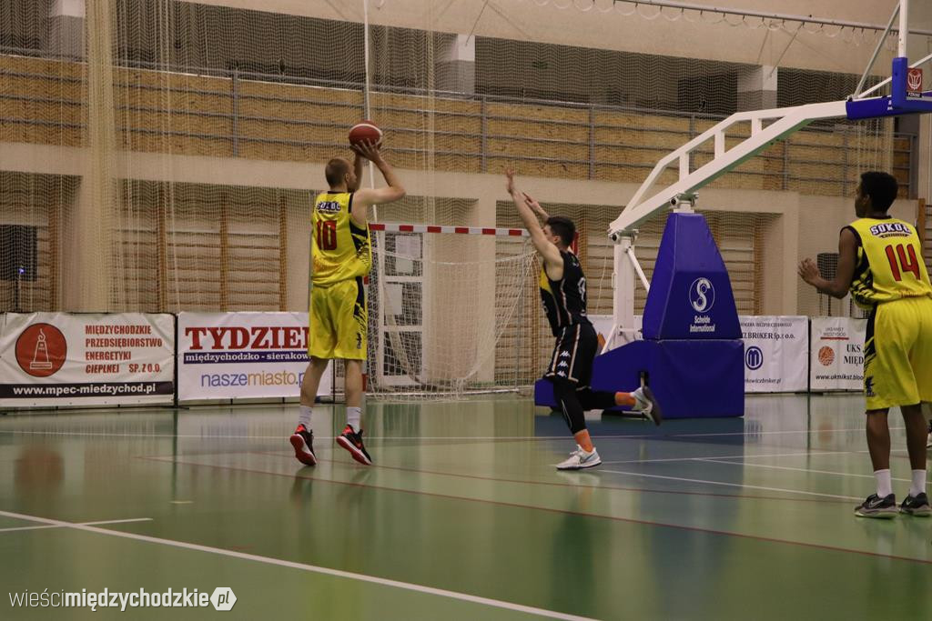 Koszykarze Sokoła Międzychód przegrywają play-off