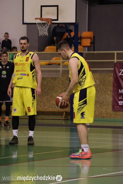Koszykarze Sokoła Międzychód przegrywają play-off