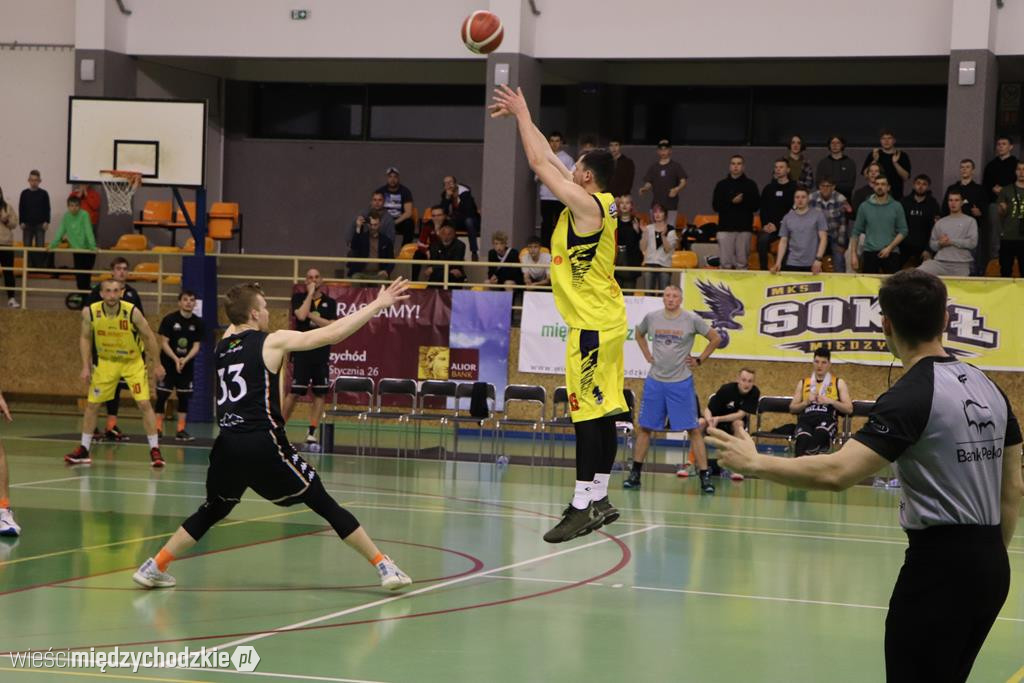 Koszykarze Sokoła Międzychód przegrywają play-off