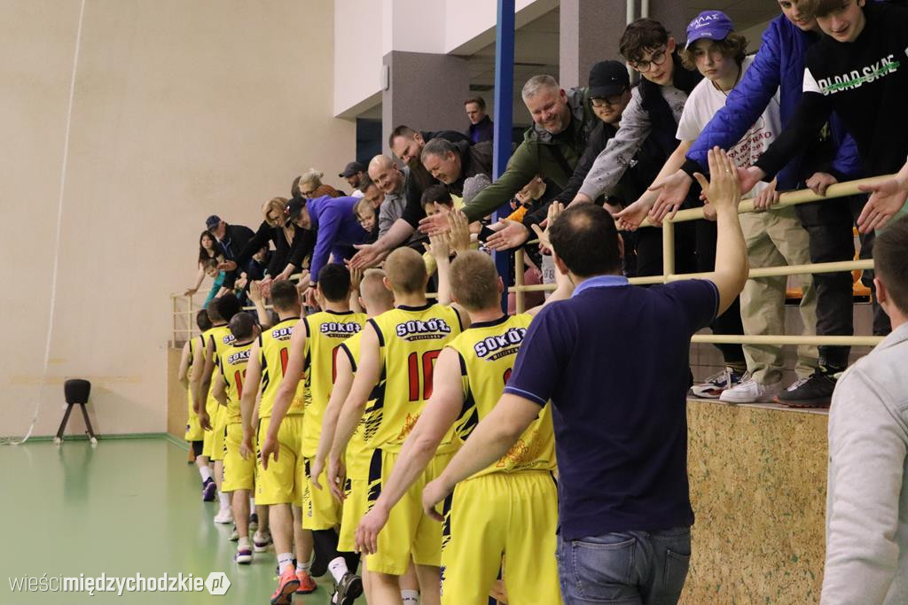 Koszykarze Sokoła Międzychód przegrywają play-off