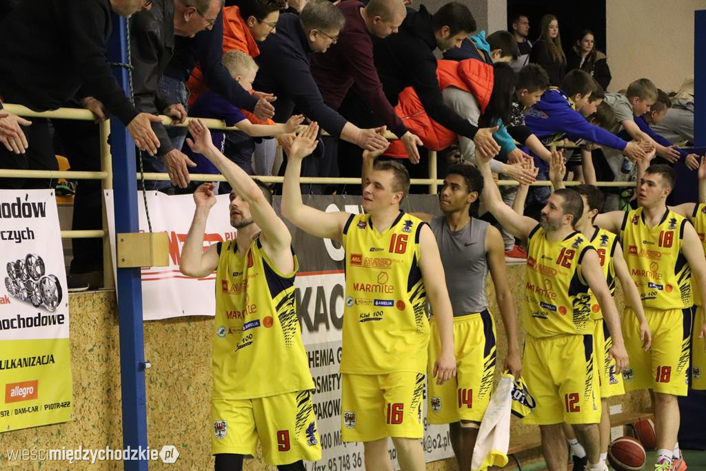 Koszykarze Sokoła Międzychód przegrywają play-off