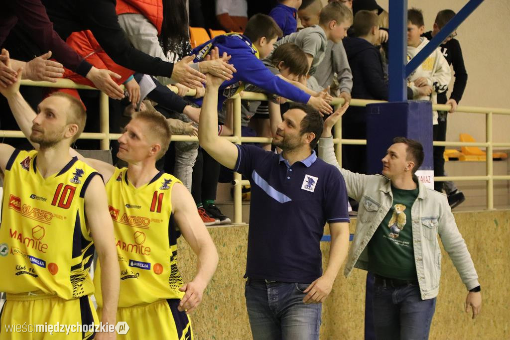 Koszykarze Sokoła Międzychód przegrywają play-off