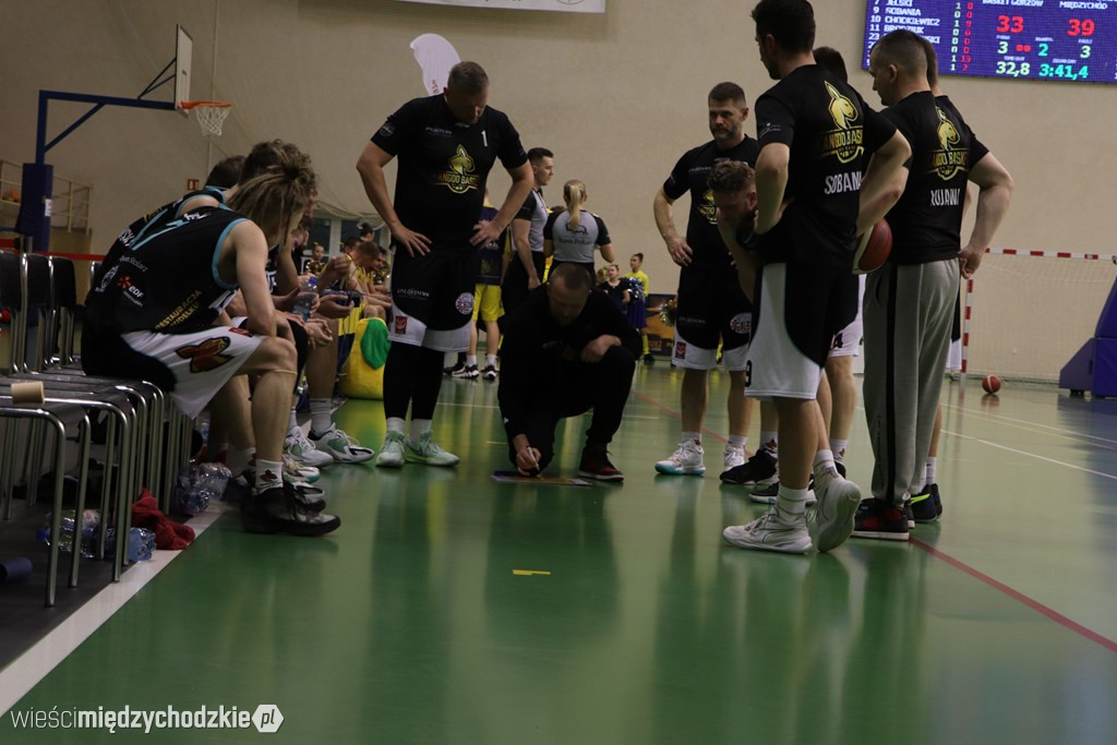 Koszykarze Sokoła Międzychód wygrywają 26 mecz