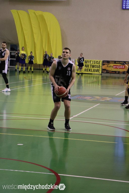 Sokół Międzychód nadal w grze