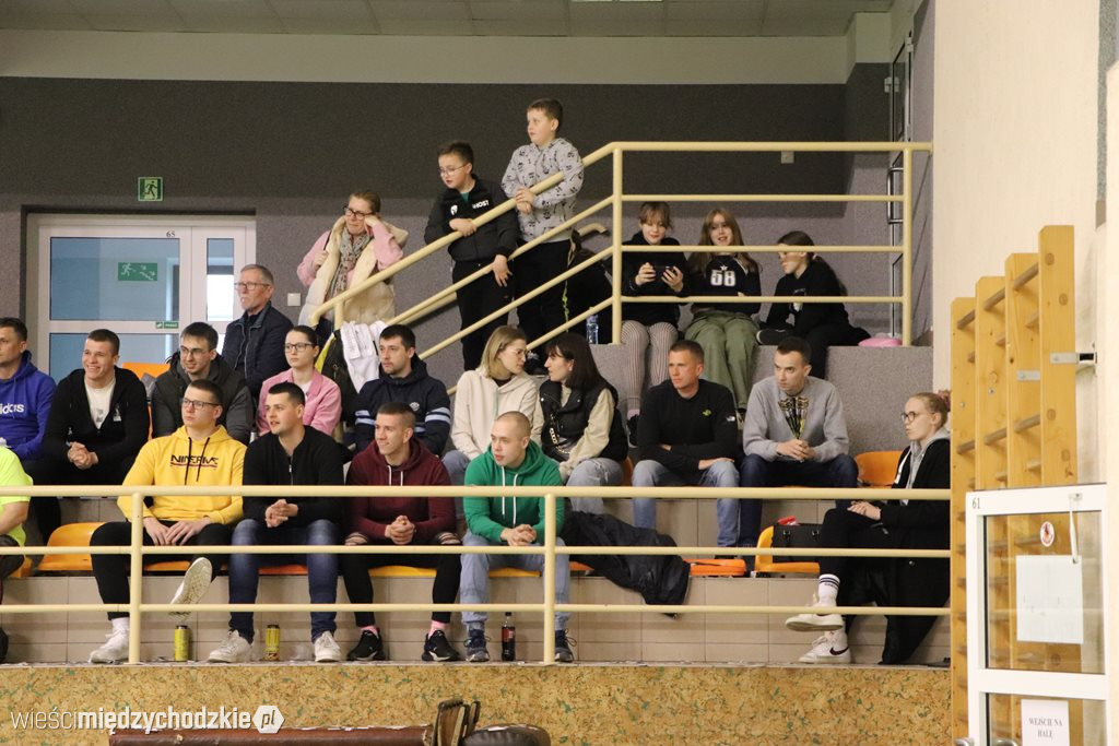 Sokół Międzychód nadal w grze