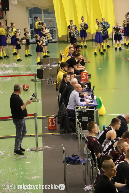 Sokół Międzychód nadal w grze