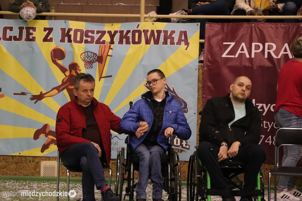 Sokół Międzychód nadal w grze