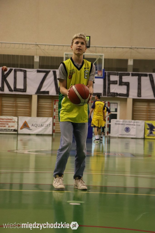 Sokół Międzychód nadal w grze