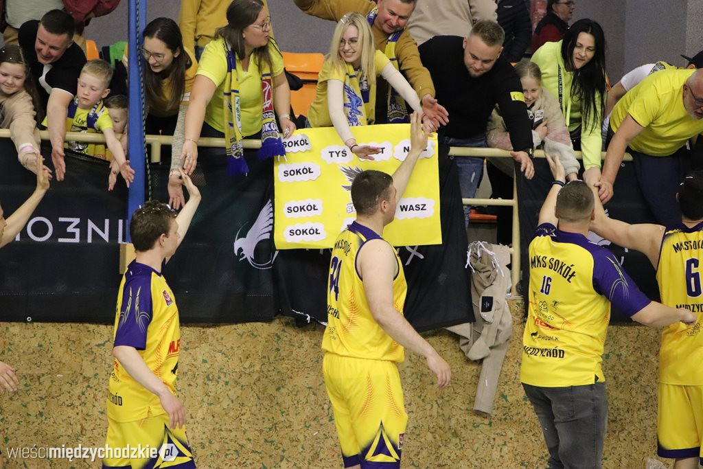 Sokół Międzychód nadal w grze