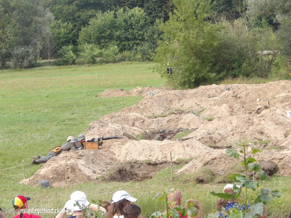 Piknik historyczny w Sierakowie