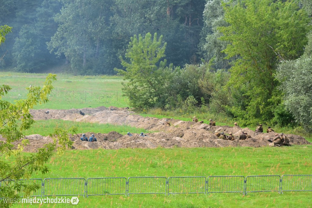 Piknik historyczny w Sierakowie