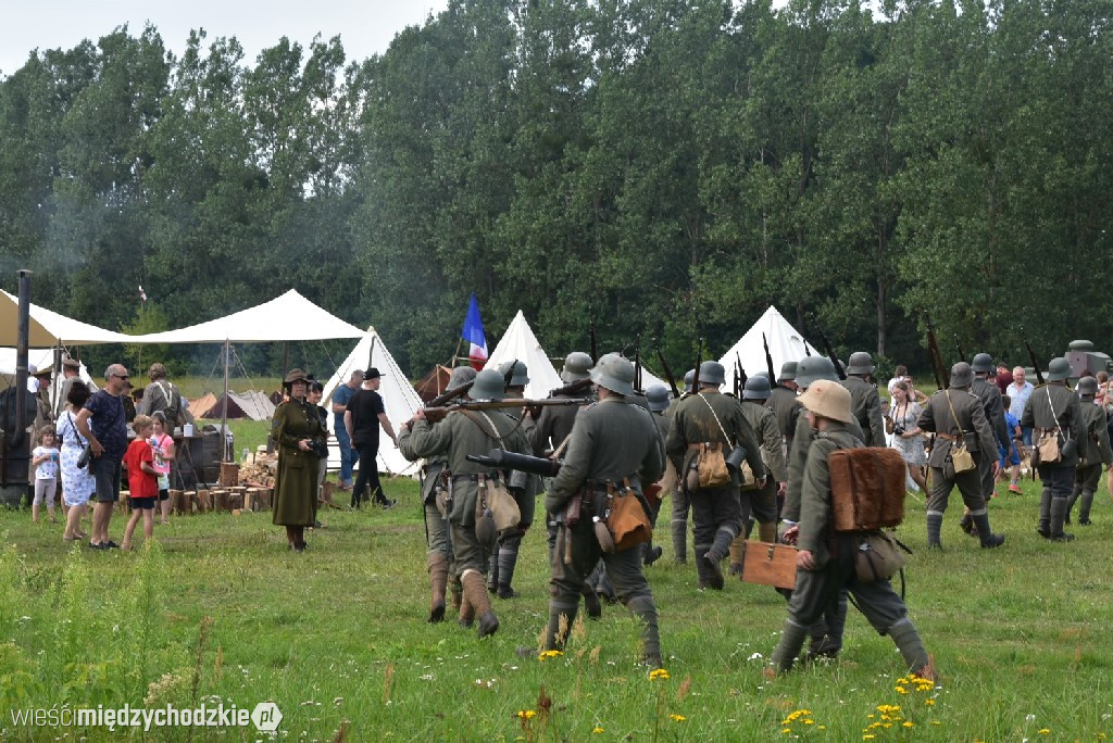 Piknik historyczny w Sierakowie