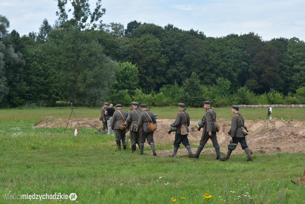 Piknik historyczny w Sierakowie
