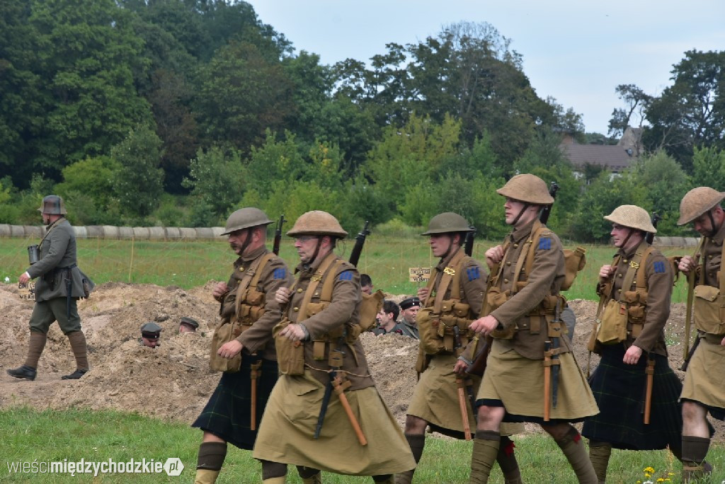 Piknik historyczny w Sierakowie