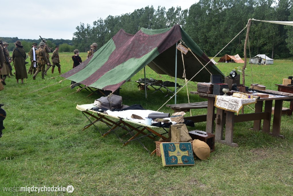 Piknik historyczny w Sierakowie