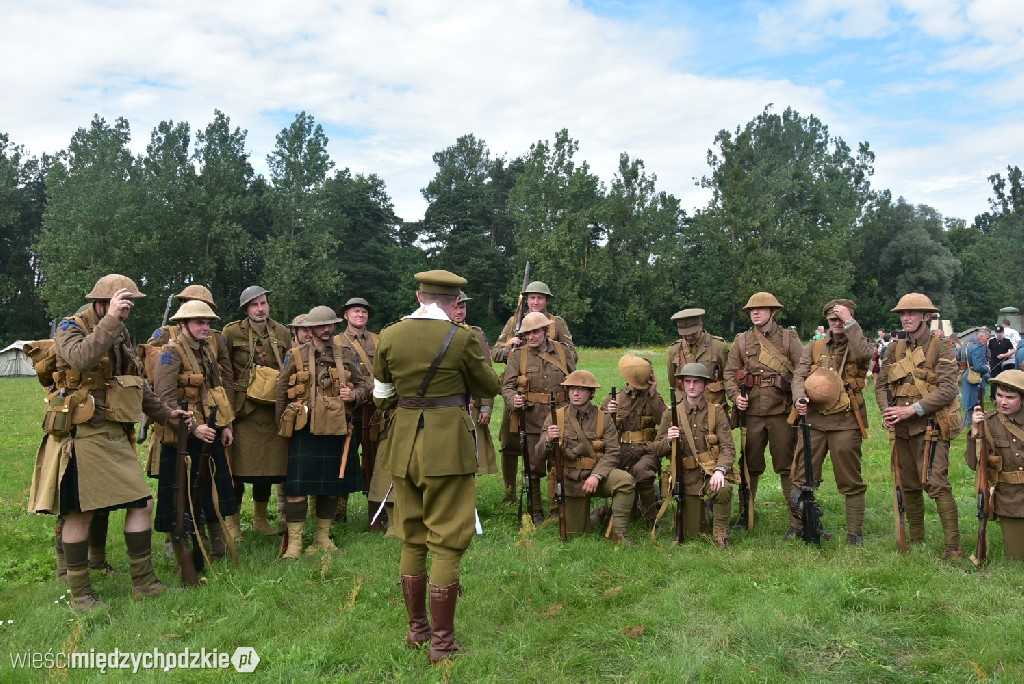 Piknik historyczny w Sierakowie