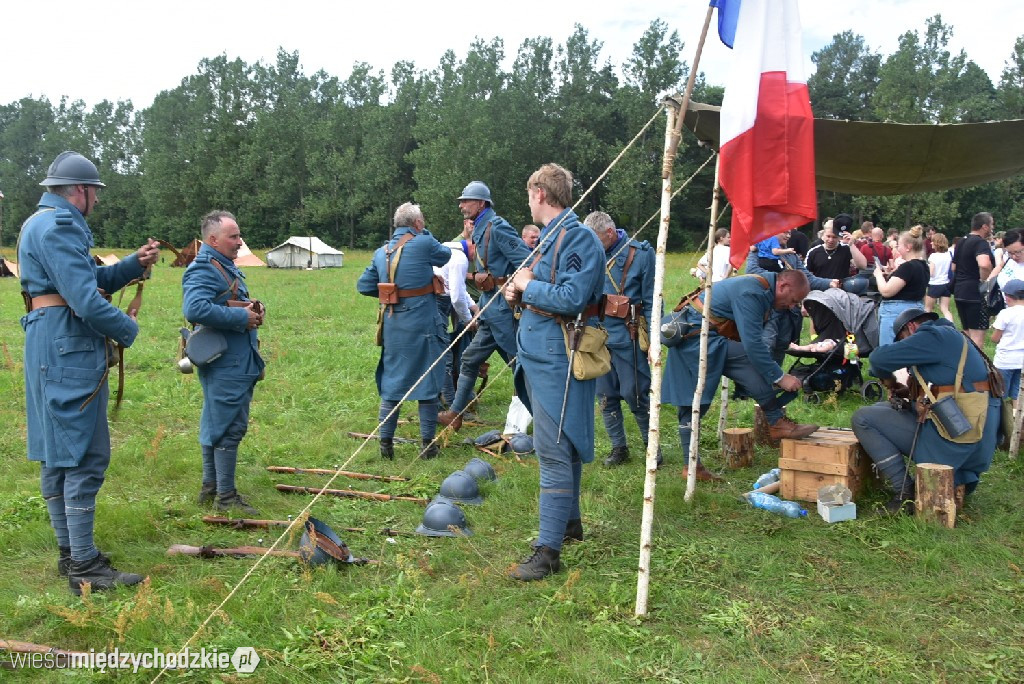 Piknik historyczny w Sierakowie