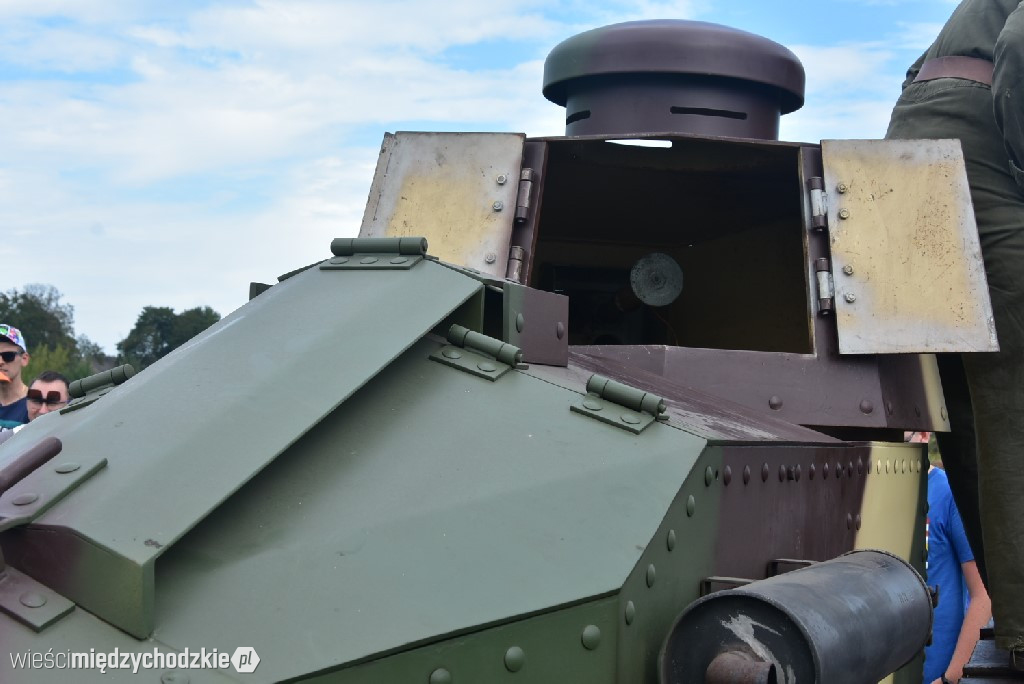 Piknik historyczny w Sierakowie