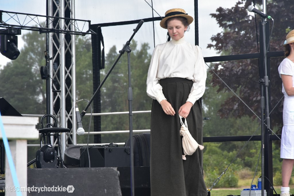 Piknik historyczny w Sierakowie