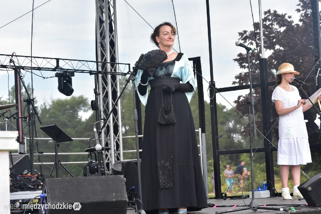 Piknik historyczny w Sierakowie