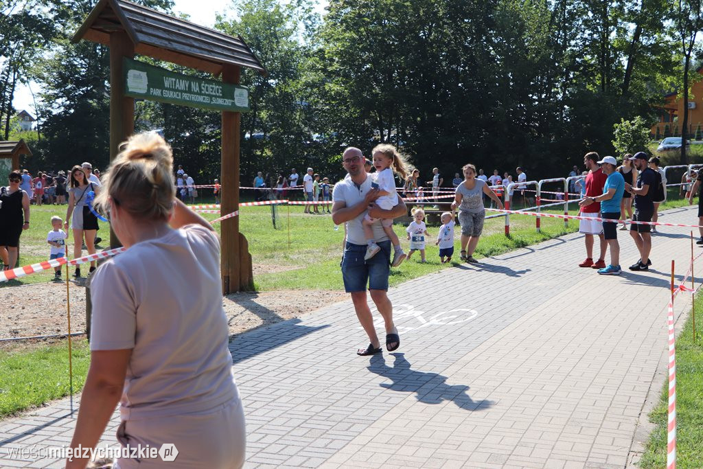 Prawie 200 młodych biegaczy na starcie w Sierakowie