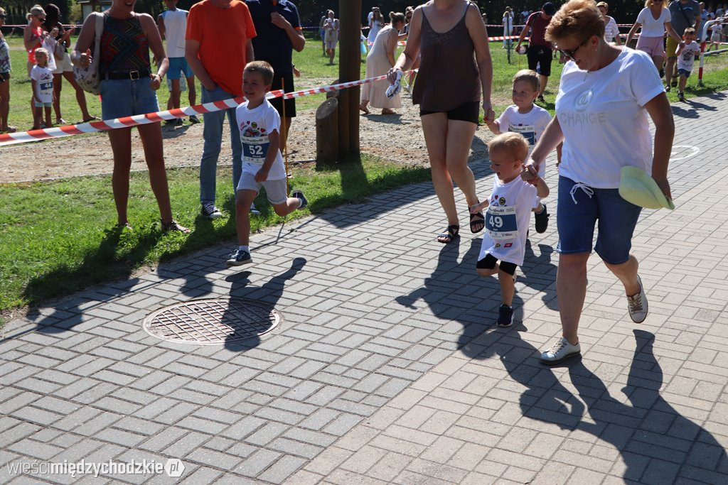 Prawie 200 młodych biegaczy na starcie w Sierakowie