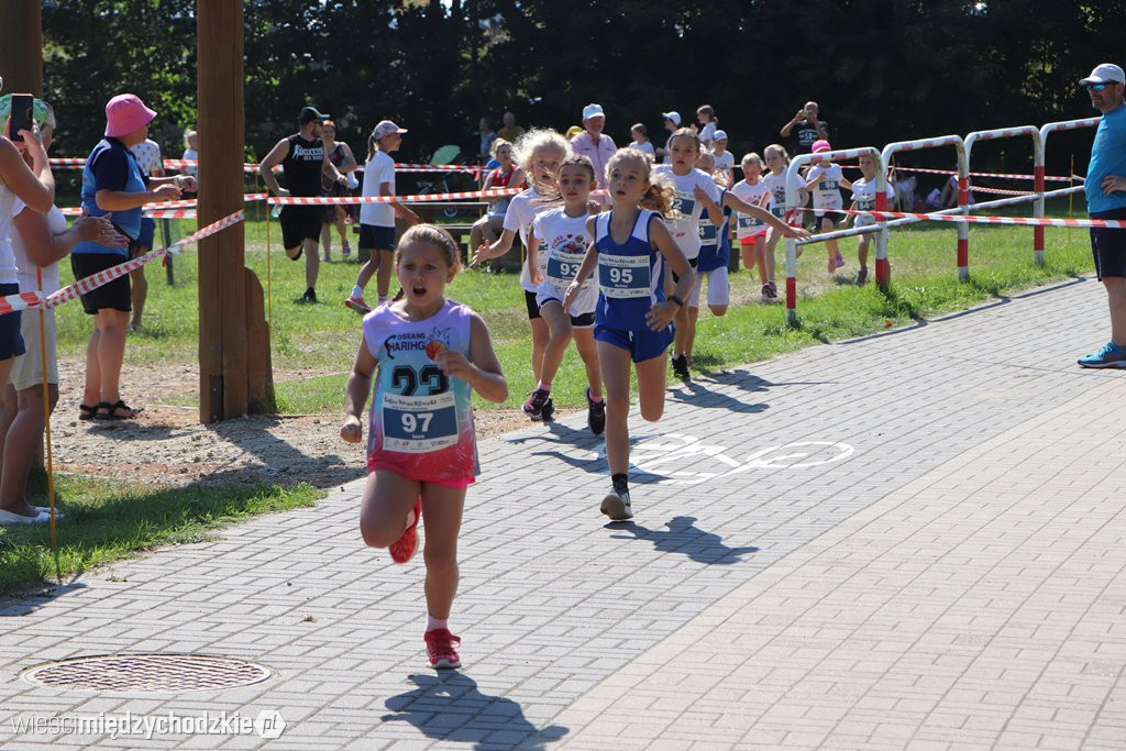 Prawie 200 młodych biegaczy na starcie w Sierakowie