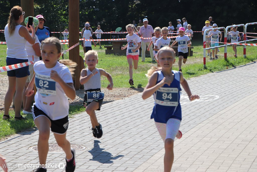 Prawie 200 młodych biegaczy na starcie w Sierakowie