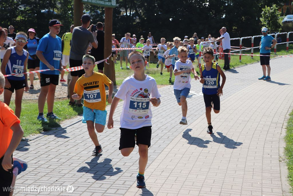 Prawie 200 młodych biegaczy na starcie w Sierakowie