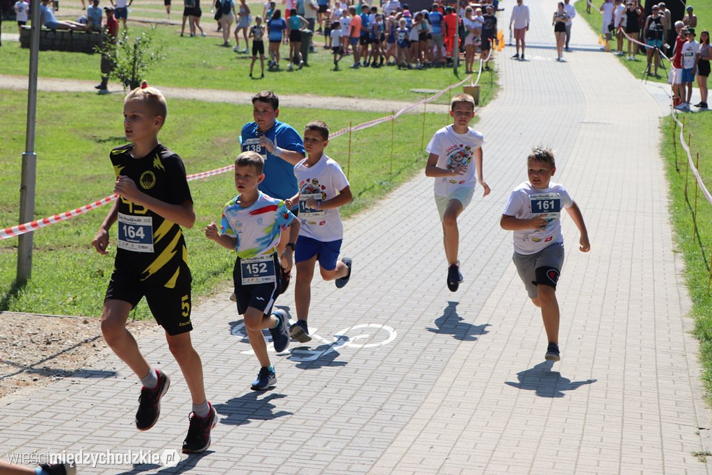 Prawie 200 młodych biegaczy na starcie w Sierakowie