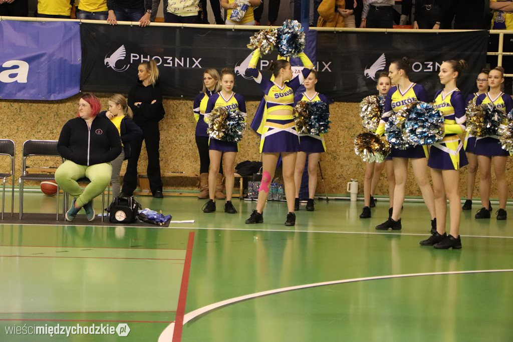 Koszykarskie derby Wielkopolski dla Sokoła